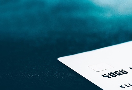 Россиянам собираются запретить иметь более десяти банковских карт