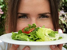 Не едим, а зря: ростовский диетолог составил топ-5 забытых, но полезных трав и ягод