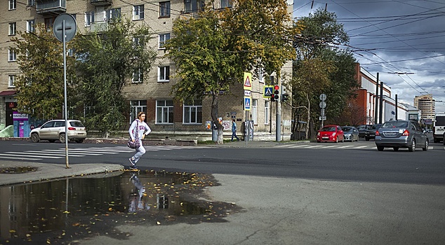 В Кургане на улице Ленина сбили подростка, который переходил дорогу в неположенном месте