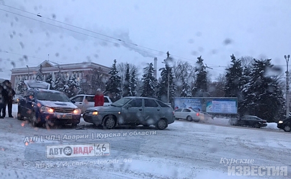 Снегопад в Курске привёл к росту числа ДТП