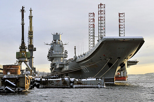 "Адмирал Кузнецов" встанет в док для ремонта в течение мая