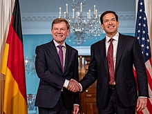 Глава МИД ФРГ выразил сомнения в реальности американской военной угрозы Гренландии