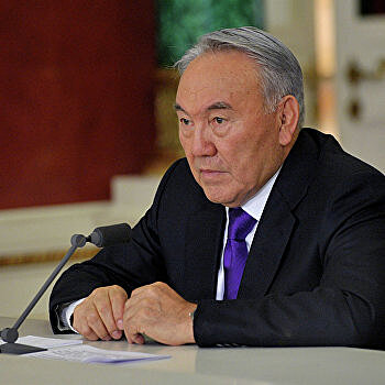 Казахский эксперт сказал, за счет чего Назарбаеву удается влиять на киргизскую элиту