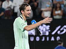 Australian Open — 2022: Даниил Медведев обвинил Циципаса в коучинге, судью в трусости, но извинился и готовится к финалу