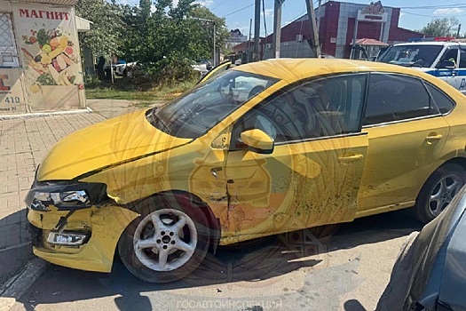 Пенсионер в ЛНР не пропустил иномарку и отправил 13-летнюю пассажирку в больницу