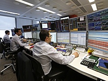 Стоимость нефти марки Brent упала ниже $63