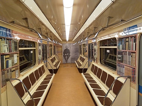 Фирменный поезд «Горький» появился в нижегородском метро