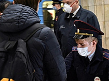 200 горожан без масок поймали на станциях новосибирского метрополитена