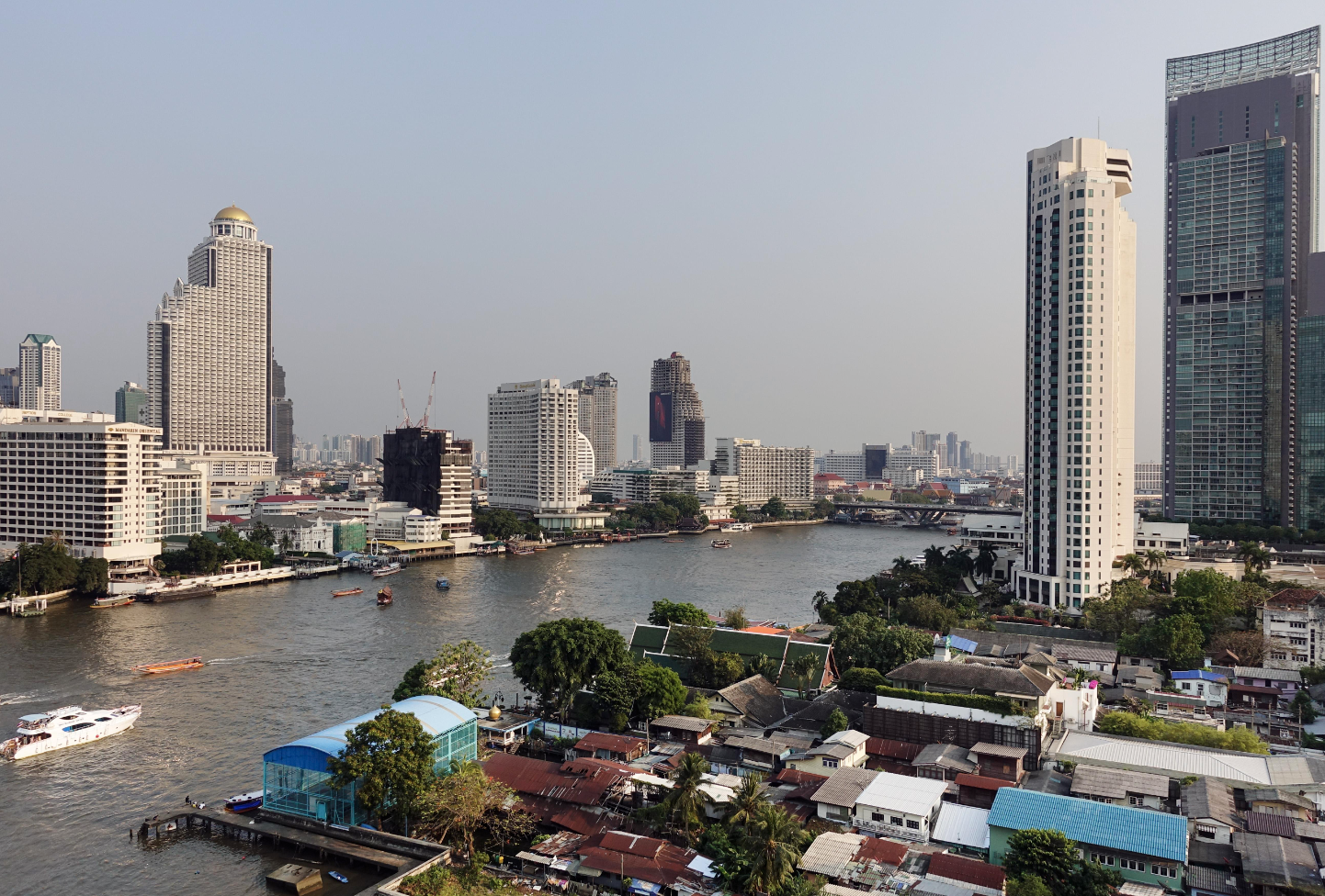 Названа причина смерти шести вьетнамцев в люксовом отеле Бангкока