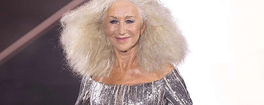 78-летняя кинодива Хелен Миррен вышла на подиум на Неделе моды в Париже