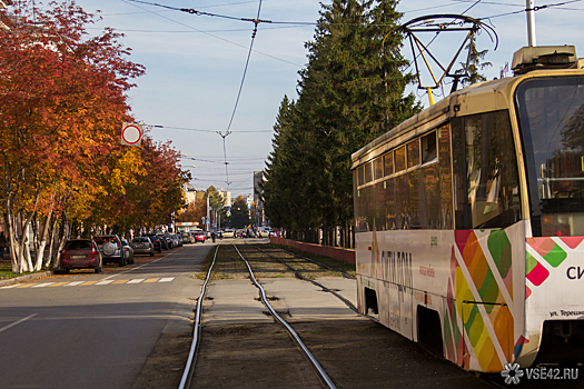Кемеровчане опоздали на работу из-за поломки трамвая