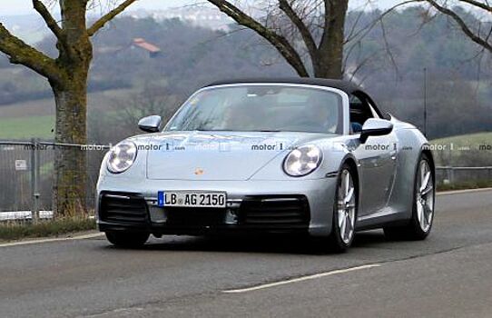 Кабриолет Porsche 911 без камуфляжа попался фотошпионам