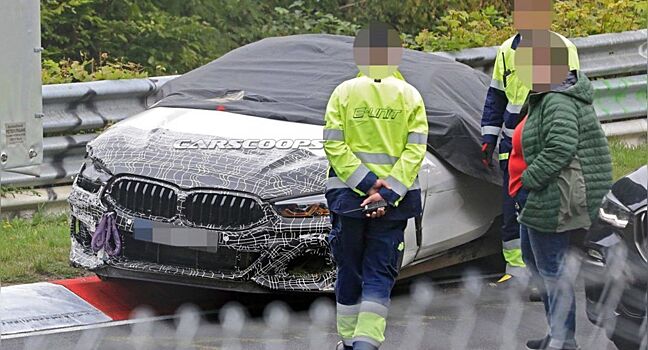 BMW M8 попал в аварию на Нюрбургринге