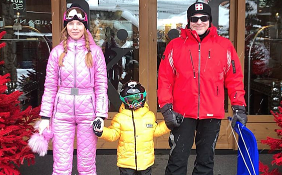 Наталья Подольская похвасталась успехами 4-летнего сына в лыжном спорте