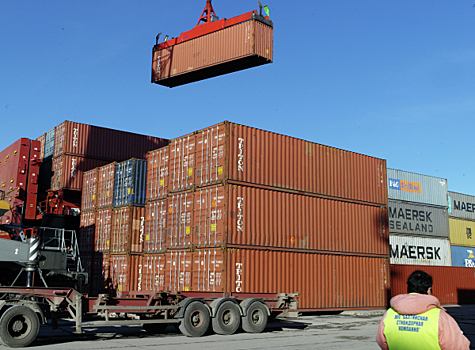 «Без моря, но с бездорожьем»: Российские транспортно-логистические компании пытаются «объехать» санкции