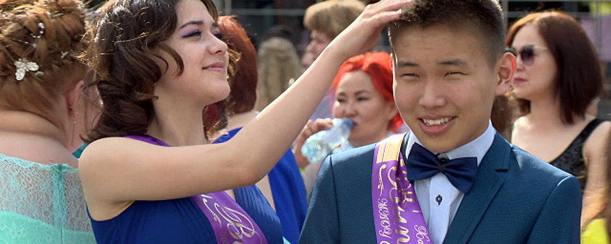 Якутских родителей призвали отказаться от празднования выпускных балов