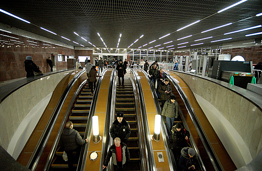 Москвичам снова порекомендовали пересесть на метро из-за непогоды