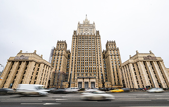 Рябков заявил о необходимости учитывать ядерные потенциалы Лондона и Парижа