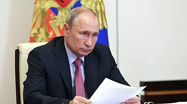 Путин поздравил Грефа с мировым успехом Сбербанка