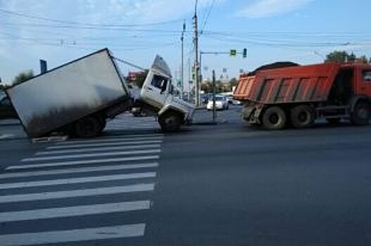 Въезд в Челябинск грузовиков будет закрыт в дневное время