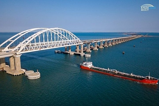 Экс-жена Ротенберга преподала россиянам урок благодарности за Крымский мост