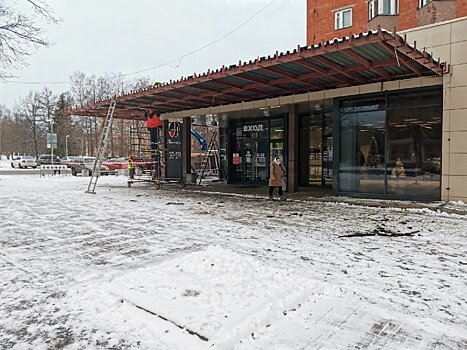 Демонтаж или ремонт? В Петрозаводске начали разбирать «Невский Пассаж»