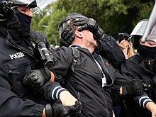 В Берлине полиция пресекла несанкционированную акцию противников вакцинации