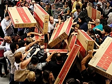 "Скупают все": рынку предрекли дефицит техники