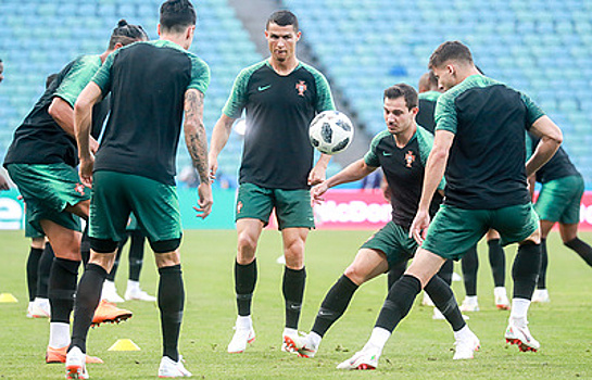 Сборная Португалии тренируется в полном составе перед матчем с командой Марокко