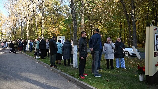На улице Попова в Пензе обновили Аллею Памяти