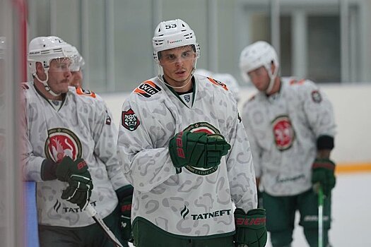 Тренер "Ак Барса" Гатиятулин объяснил, почему новым капитаном стал Марченко