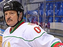 Команда Лукашенко обыграла хоккеистов Витебской области (8:4). Сын президента Николай набрал 3 очка, Андрей Костицын сделал дубль