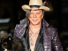 Микки Рурк пока не готов вернуться к работе, несмотря на выселение из дома и долги