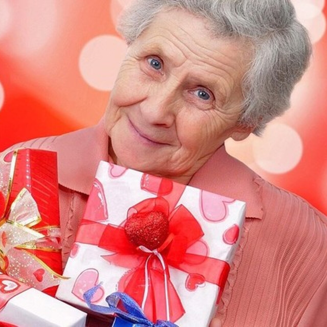 Что подарить бабушке на день рождения. Подарок бабушке. Подарок бабушке. Рождественские подарки для мамы. Подарок бабушке читать.