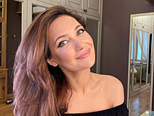 5-летняя дочь Екатерины Климовой примерила маску из триллера