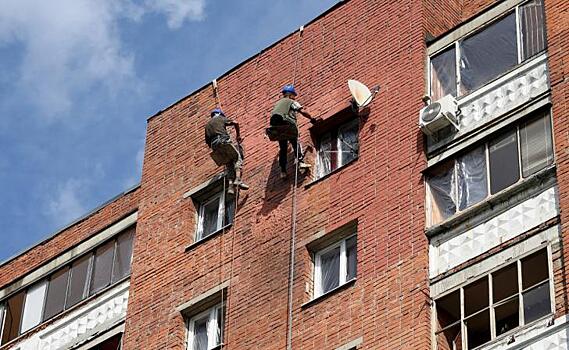 В Курске в течение недели устранят последствия падения БПЛА на жилой дом