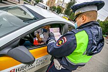 В Госдуму внесен законопроект о росте штрафа для такси за просроченное ОСАГО до 100 тысяч рублей