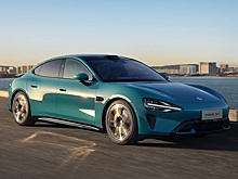 Китайцы раскупают новые Xiaomi SU7 и тут же разбивают их в ДТП