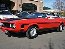 Посмотрите на идеальный 47-летний кабриолет Ford Mustang