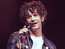 Группа The 1975 удалила трек, потому что он разонравился их фронтмену