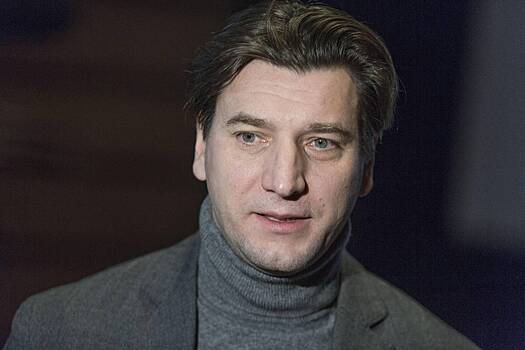 Известный актер рассказал о жизни на чердаке и купании в пруду после переезда в Москву