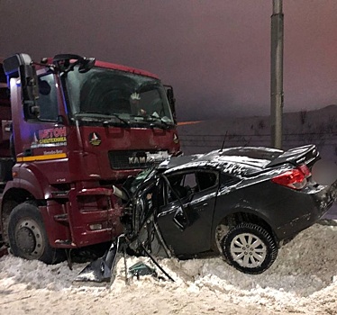 Водитель легковушки погиб в ДТП на встречке