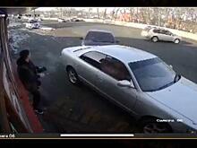 «Раз 100 пересмотрел»: видео, снятое возле придорожного кафе, набирает популярность