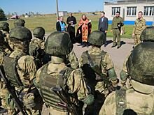 Новая партия добровольцев отправилась из Ростовской области в зону боевых действий СВО
