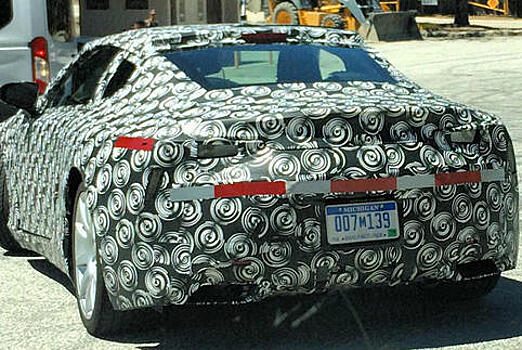 Lexus вывел на испытания большое спорткупе