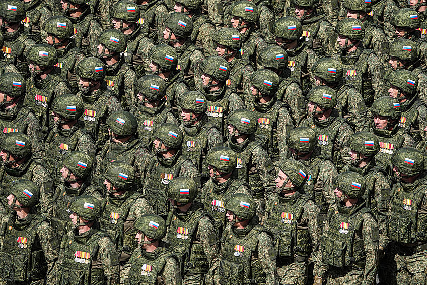 Парадный расчет военнослужащих - участников СВО на Красной площади в Москве на военном параде, посвященном 80-летию Победы в Великой Отечественной войне