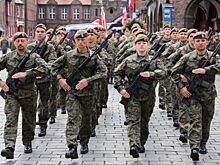 Дещица: Польша готовится к военному столкновению с РФ после падения ракет