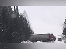 Фура заблокировала выезд из кузбасского города