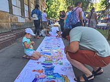 В Волгограде на День города разукрасили 26-метровую раскраску водопровода