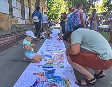 В Волгограде на День города разукрасили 26-метровую раскраску водопровода